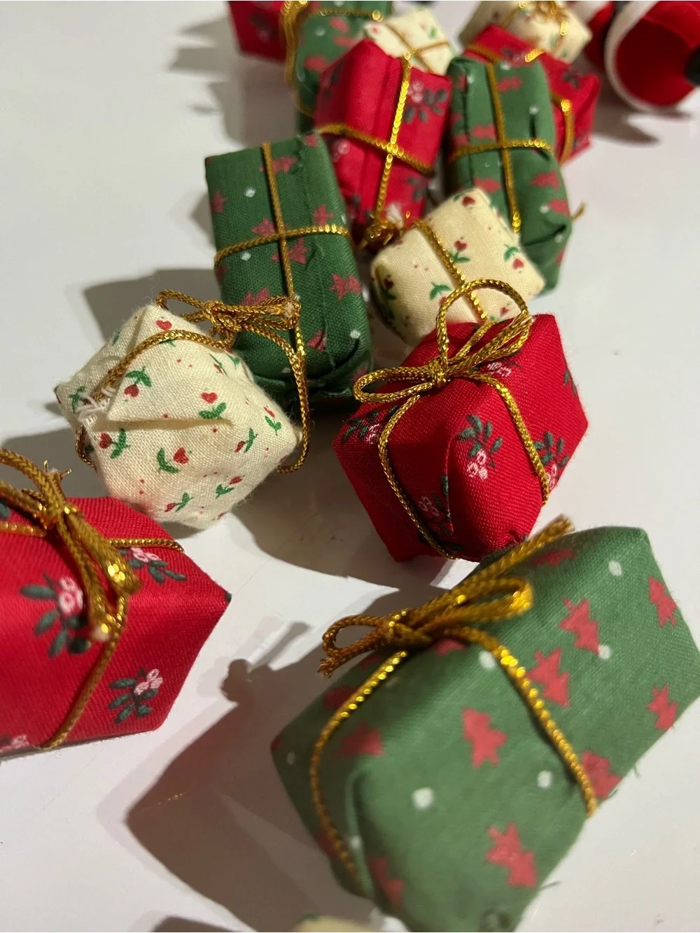 Festive Santa and Gift Boxes Tree garland- Red, Green, Cream .
